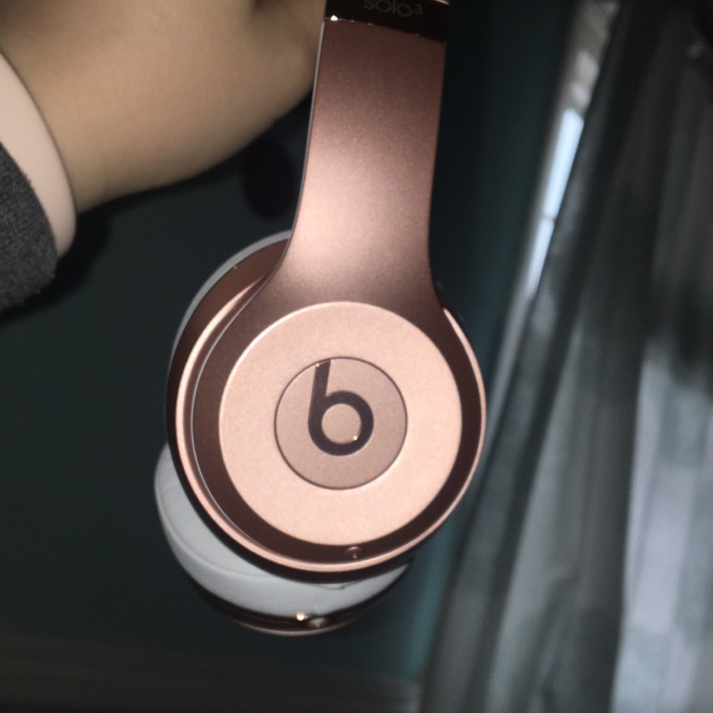 Beats Solo3 Wireless On-Ear Headphones